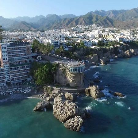 Apartamento Avenida 2 内尔哈 外观 照片