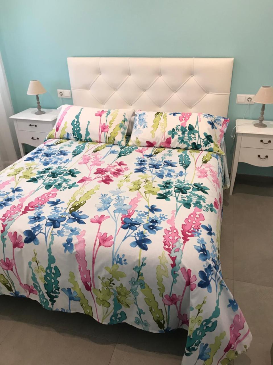 Apartamento Avenida 2 内尔哈 外观 照片